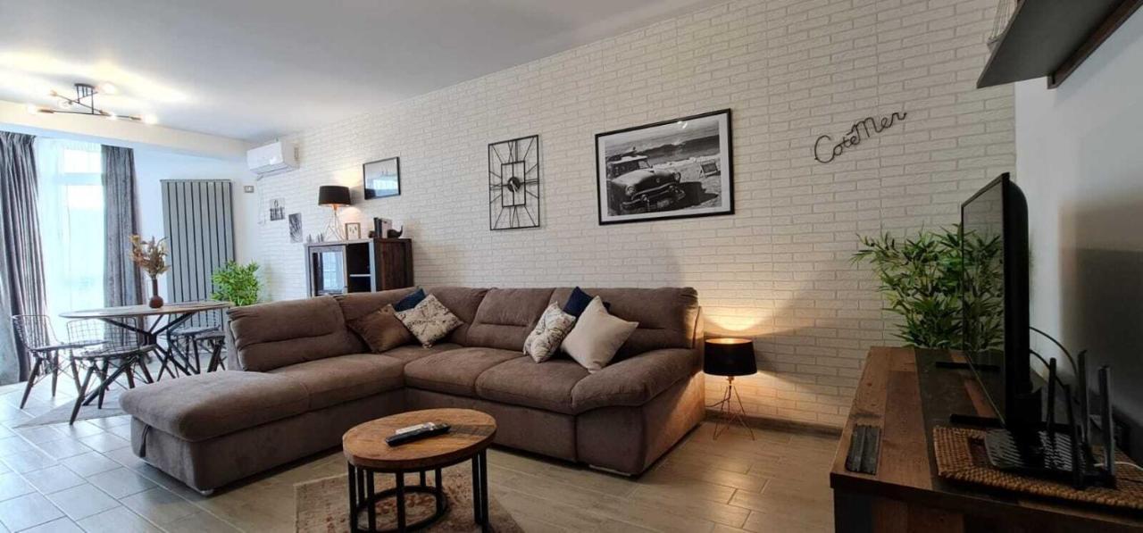 מאמאיה Vintage Breeze Apartment - Spa Pools Resort מראה חיצוני תמונה
