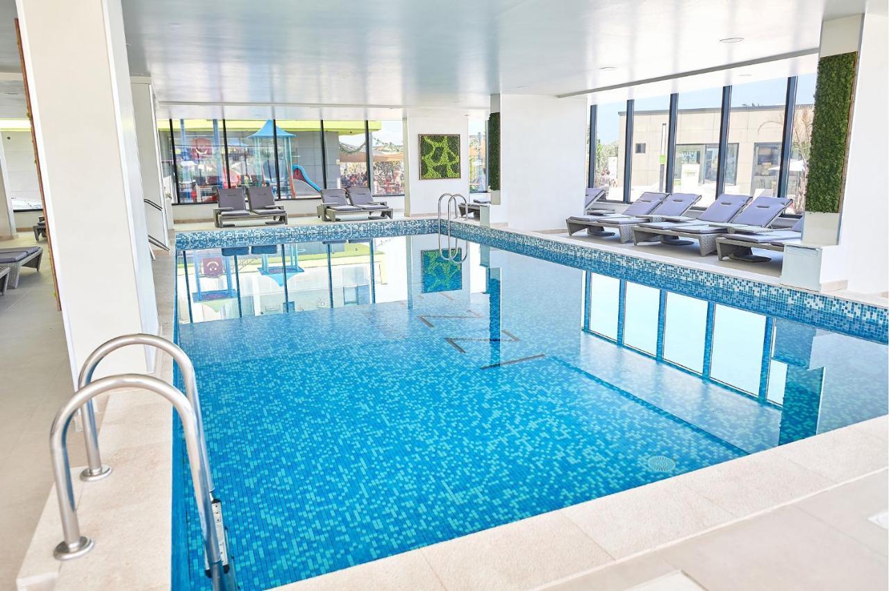 מאמאיה Vintage Breeze Apartment - Spa Pools Resort מראה חיצוני תמונה