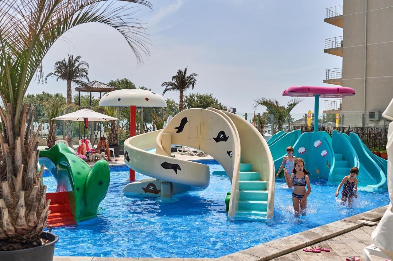 מאמאיה Vintage Breeze Apartment - Spa Pools Resort מראה חיצוני תמונה